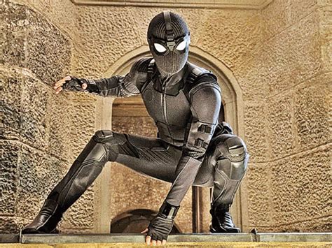 black suit spider man far from home