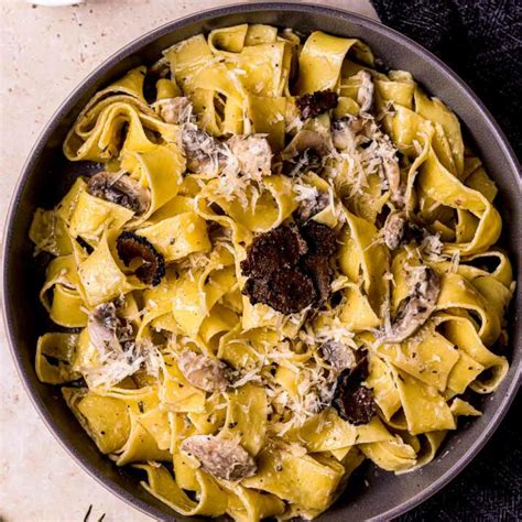 Black Truffles Pasta