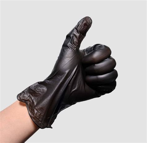 black vinyl disposable gloves