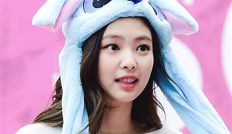 22 Pictures Of BLACKPINK's Jennie That Show Just How Big