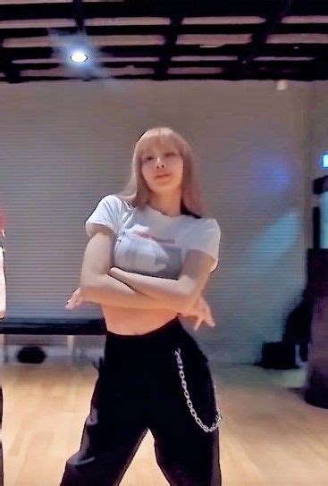 blackpink lisa dance practice outfit