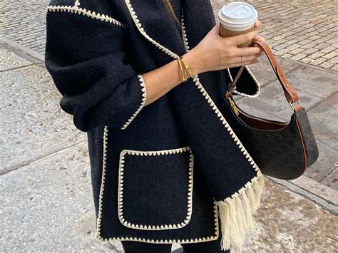 Blanket Coat Meaning