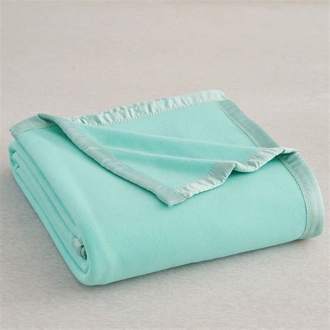 Blanket Satin Trim Queen