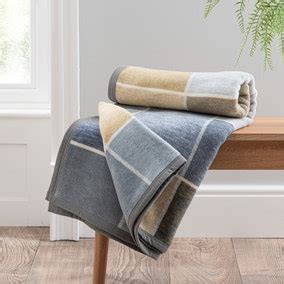 Blankets And Throws At Dunelm