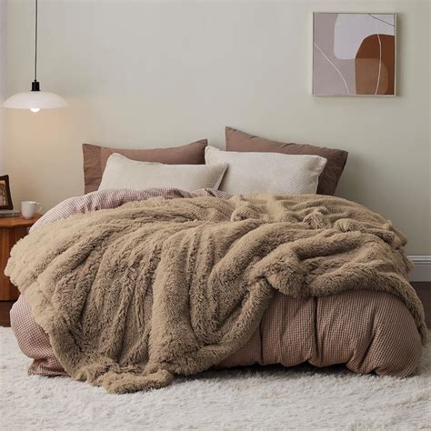 Blankets In Bedroom