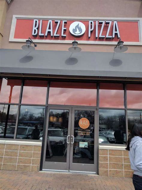 Blaze Pizza Paramus