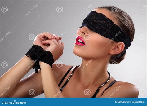 blindfolded babes 2