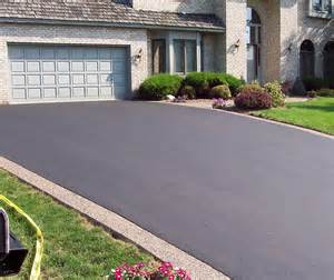 6 Paving Tips to Keep Your Asphalt Driveway Looking Great