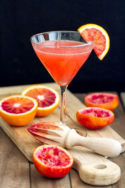 Blood Orange Margarita Cocktail Recipe with Fresh Blood