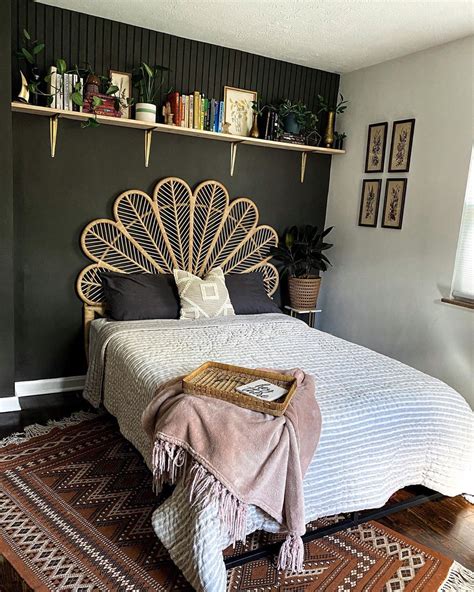 2 colors on curtains, vertical stripe on accent wall Blue bedroom