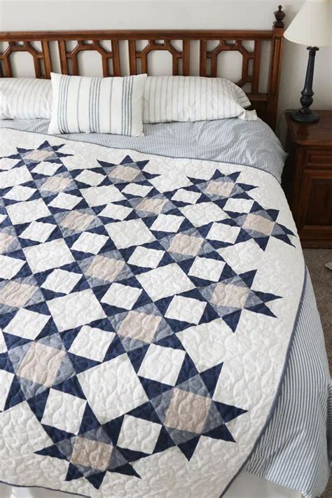 Blue And Gray Quilt Pattern