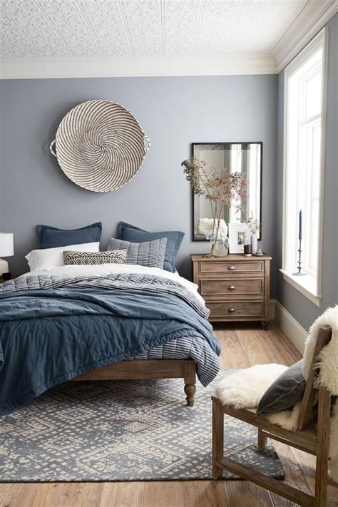 Blue bedroom with blue and gray