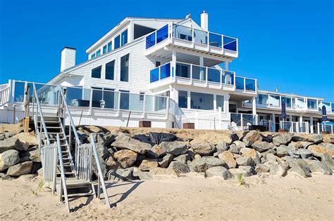 blue inn on the beach plum island ma