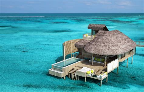 blue island luxury hotel