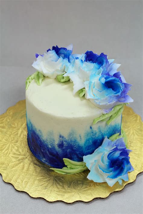 limetimehostels.com:blue rose cake decorations