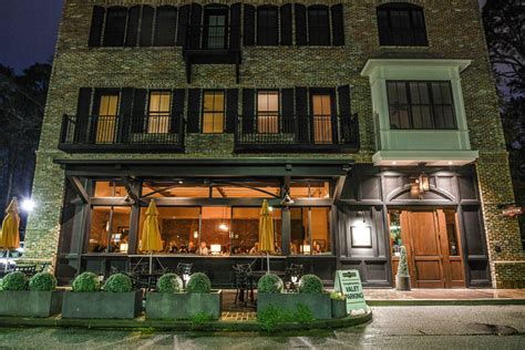 Unveil the Secrets of Bluffton's Cozy Room Hideaways