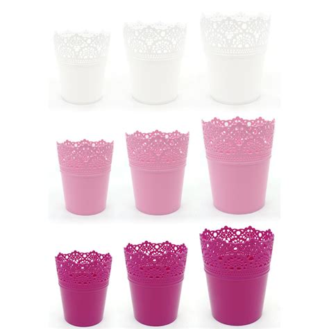 Handgemachter Blumentopf aus Ton mit Spitze geschmückt 1515437493