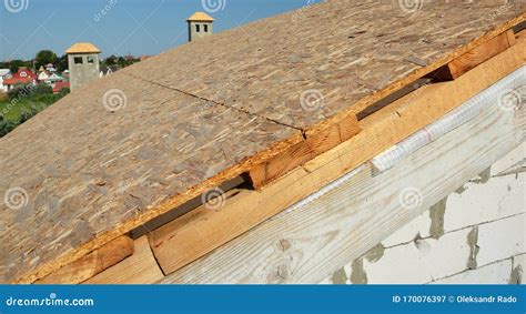 Boards Under Shingles On Roof