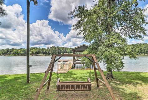 House w/ Dock + Slide Situated on Lake Sinclair! UPDATED 2020