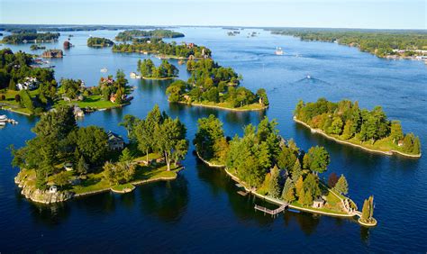 Houseboat Holidays houseboat rentals in the 1000 Islands