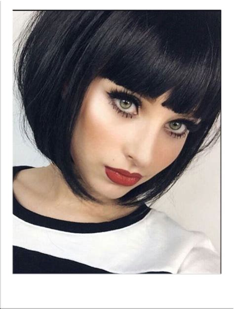 2022 Popular Shoulderlength Bob Hairstyles with Side Bang