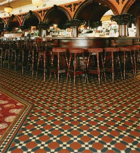 Kreative BodendekorIdeen verleihen Ihrem Zuhause Charakter und Schönheit DIYDesign