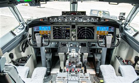 boeing 737 max cockpit diagram
