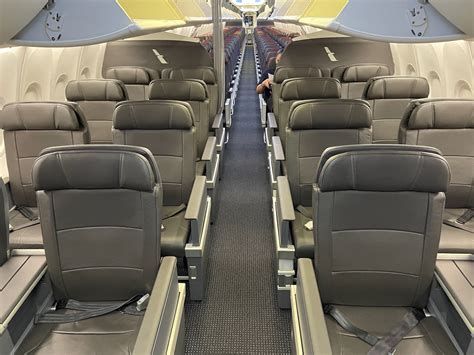 boeing 737-800 first class seats