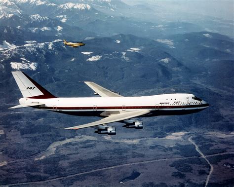 boeing 747 first flight