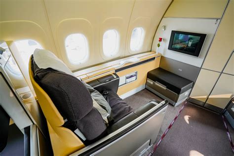 boeing 747 interior first class