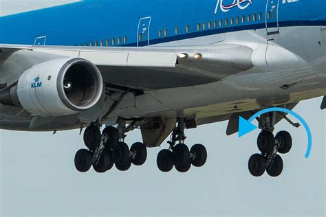 boeing 747-100 landing gear