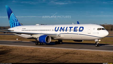 boeing 767-300 united airlines