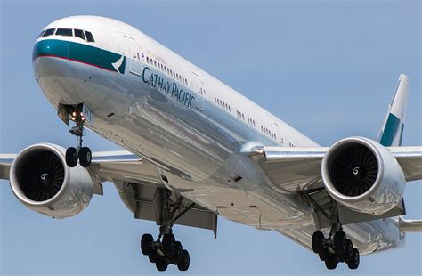 boeing 777-300 cathay pacific