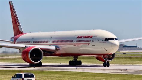 boeing 777-300er air india flight status