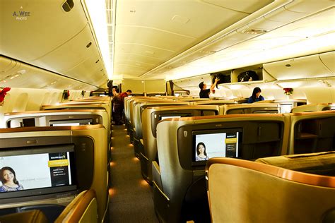 boeing 777-300er singapore airlines economy