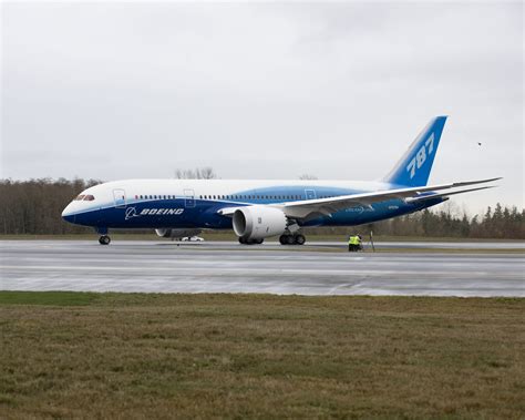 boeing 787 dreamliner flights