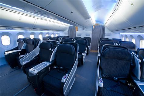 boeing 787 inside pictures