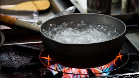 Image of boiling water
