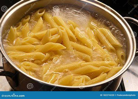 Boiling Water Pasta