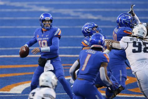 boise state broncos football game
