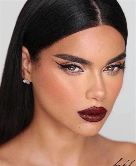 Bold Lips Makeup 2024