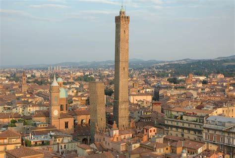bologna's famed twin towers