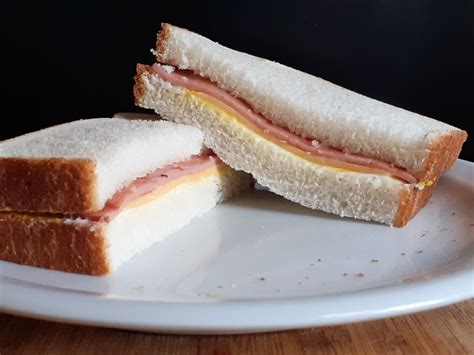 bologna sandwich pictures