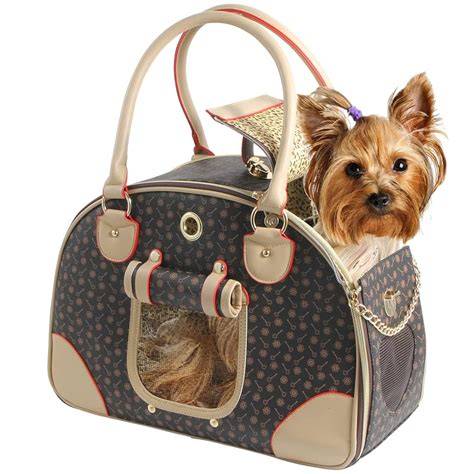 Los bolsos más chic para cargar tu perro