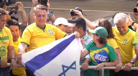 bolsonaro com bandeira de israel