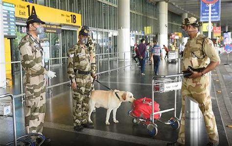 bomb threat delhi airport