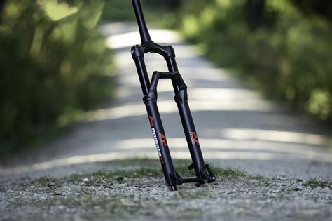 Bomber Z2 Fork