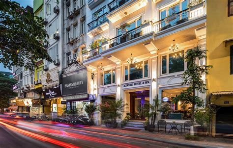 book a hotel in vietnam