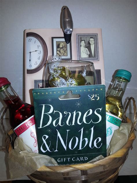 book lovers gift basket ideas