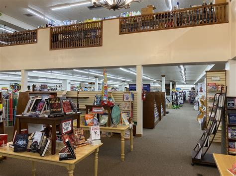 Discover Top Book Tables in Logan, Utah - A Bibliophile's Dream!